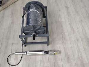 Câmera de Inspeção de Tubos Subterrâneos com Funções de Monitoramento Personalizadas, Câmera Dupla de 73mm, Guincho Manual Simples, CCD IP68 - Product Image 5