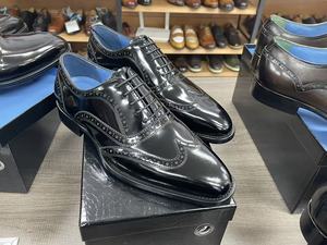 Chaussures Oxford Brogue Classiques Faites à la Main pour Hommes en Cuir Véritable – Idéales pour Tenues de Bureau et Cérémonies - Product Image 6