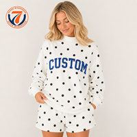 Ensemble 2 pièces surdimensionné pour femme : Sweat-shirt en flanelle à pois imprimé personnalisé avec options de logo et short à col montant style streetwear