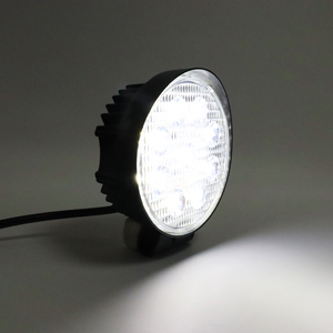 Luces DE TRABAJO LED de alta calidad de 12V y 27W, faros delanteros automáticos recién llegados para exteriores IP68 utilizados en tractores, coches redondos, vehículos de carretera - Product Image 3