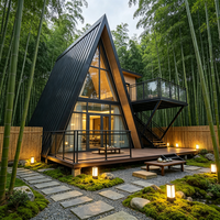 Villa Modulaire Préfabriquée en Acier à Cadre Triangulaire Moderne, Isolée Thermiquement, pour Complexes de Vacances Ruraux et Gîtes Locaux