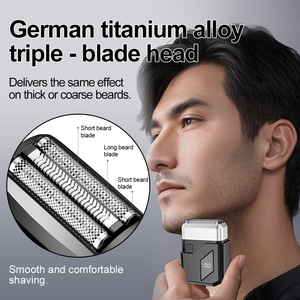 Afeitadora Eléctrica Portátil Mini de Triple Cuchilla con Pantalla Digital para Hombres - Product Image 4