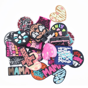 ใหม่Pvc CharmsลูกปัดโฟกัสสําหรับปากกาDiy<span class=keywords><strong>วลี</strong></span>ลูกปัดโฟกัสขายส่งยางPvcนุ่มลูกปัดโฟกัสสําหรับปากกา - Product Image 1