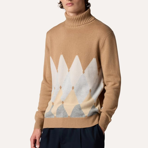 Áo len cổ lọ nam họa tiết Argyle màu nâu lạc đà, phối xám và be, chất liệu len Merino - Product Image 1