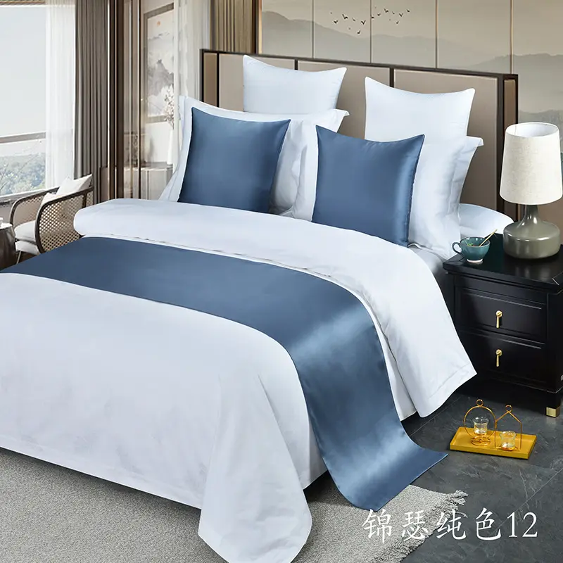 All'ingrosso Hotel a 5 stelle semplice Runner da letto di lusso decorativo federa per cuscino Set bandiera da letto asciugamano da letto in raso