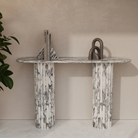 Table console en marbre Dream Home, plateau oblong arrondi, support en colonnes cannelées, veine naturelle, table de couloir contemporaine