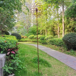 Boule de verre alimentée par éclairage LED Feuilles de saule solaires Spinner Metal Sculptures Outdoor & Garden Stake - Product Image 5