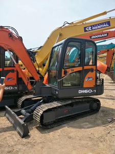 Mini Pelle usagée DOOSAN DH60-7 d'Occasion DH 60 Petite Crawler 6ton Digger à Vendre - Product Image 6