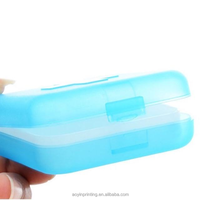 Mini boîte à pilules portable en plastique, style Zhejiang, 4 compartiments, moderne et minimaliste, pour le rangement quotidien des médicaments