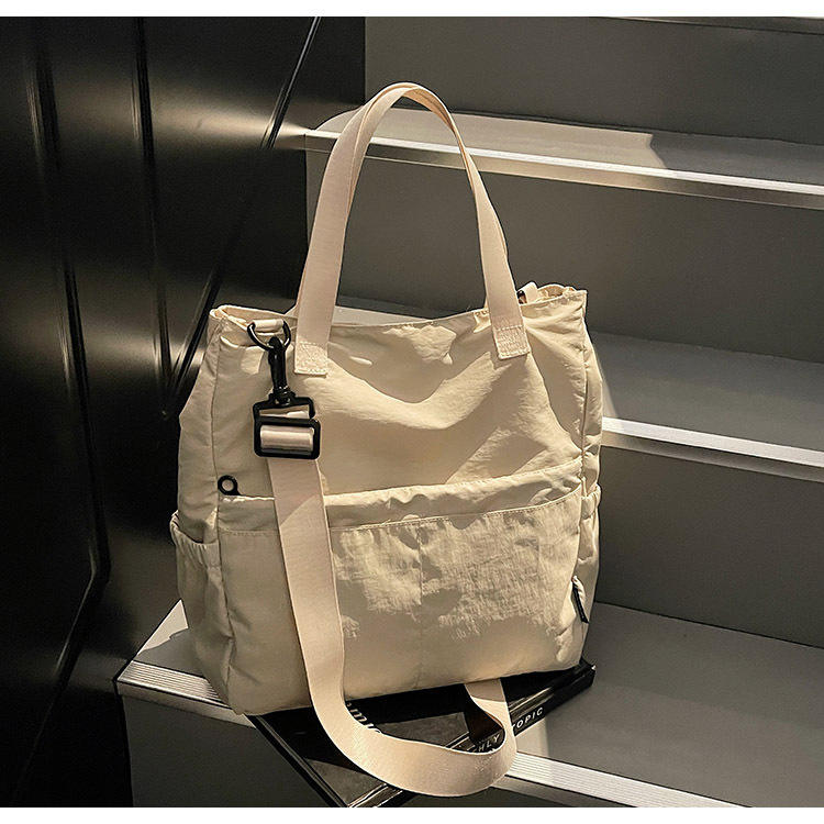 ออฟไวท์