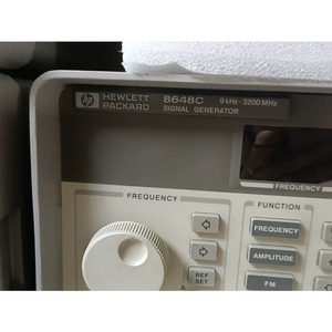 เครื่องกำเนิดสัญญาณ KEYSIGHT 8648C ความถี่ 9 กิโลเฮิรตซ์- 3.2 กิโลเฮิรตซ์ พร้อม 1 ชิ้น - Product Image 3