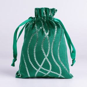Sacs cadeaux à cordon avec motif bonhomme de neige, emballages pour fête de Noël, pochettes festives en nylon - Product Image 6