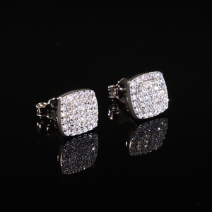 Pendientes Cuadrados de Plata de Ley con Diseño RTS, Pendientes Brillantes con Diamantes de Moissanita VVS para Regalo de Joyería Diaria - Product Image 4