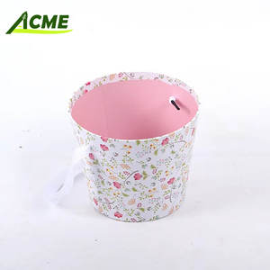 Vente en gros de boîte cadeau en carton portable en <span class=keywords><strong>forme</strong></span> de tonneau de fleurs colorées pour la Saint Valentin - Product Image 2
