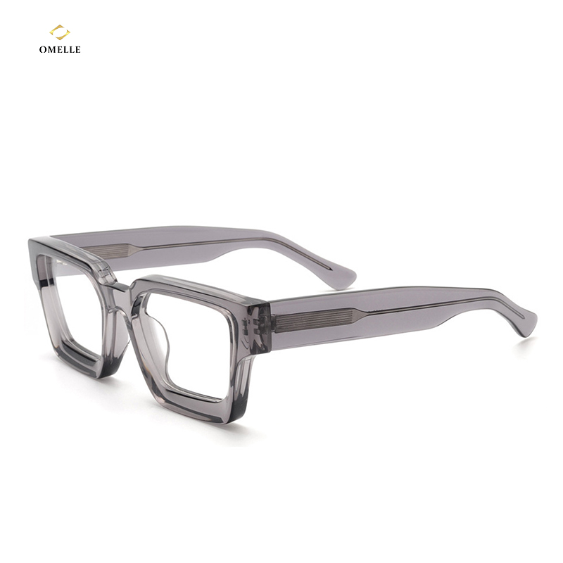 C04 Grigio trasparente