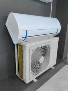 Condizionatori d'Aria Split da Parete 1P 1.5P 2P 2.5P 15.000 BTU Classe A+++ Nuovi per Uso Domestico e Alberghiero Raffreddamento/Riscaldamento - Product Image 4