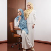 Hijab personnalisé imprimé en modal, hijab à pois, hijab de couleur claire, hijab très tendance, accessoires de mode et essentiel de la mode modeste