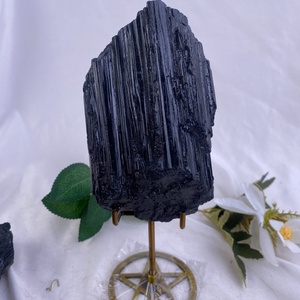 Piedra de Turmalina Negra Natural Grande, Mineral de Cristal en Bruto para Sanación - Product Image 5