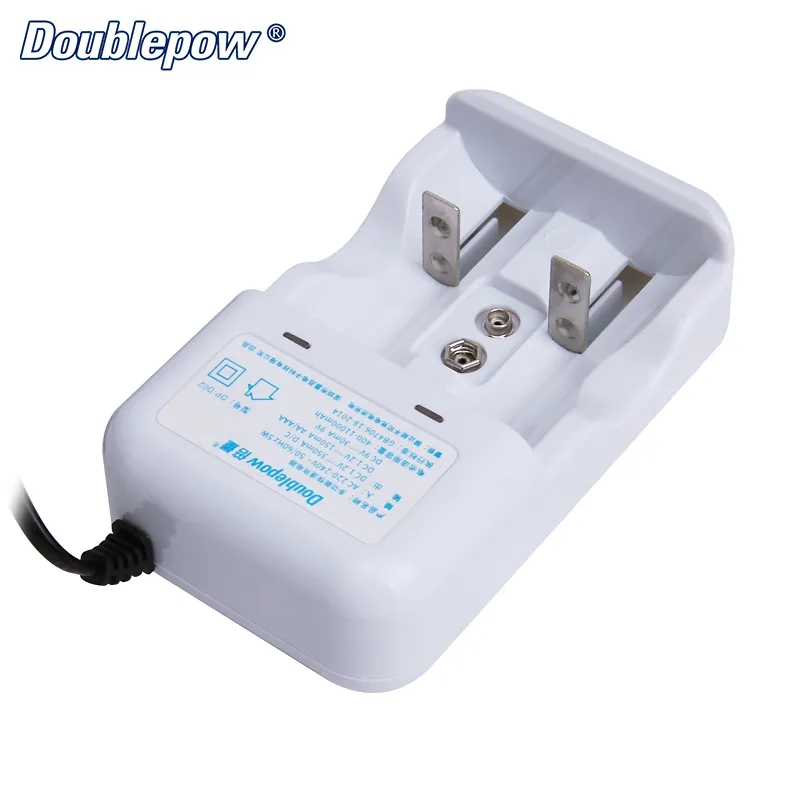 Chargeur de batterie multifonction Doublepow D02 LED 2 fentes 1.2V AA/AAA/C/D/9V Ni-MH/Ni-CD Batteries rechargeables Port AC/DC