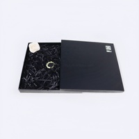 Caja de Regalo Magnética Plegable Personalizada con Logotipo Estampado en Oro para Marca