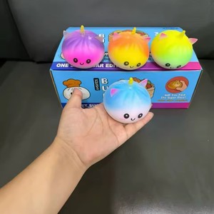 Mini juguete blandito de unicornio relleno de harina, tipo bollo al vapor, colorido, en caja sorpresa, de subida lenta, antiestrés y sensorial - Product Image 6