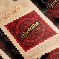 Étiquettes personnalisées de luxe pour bouteilles de whisky et de vin, en papier coton gaufré texturé, avec estampage à chaud doré et holographique