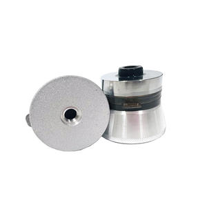 Oscilador Ultrasónico de Alto Rendimiento de 40 kHz y 100 W para Equipos Profesionales de Limpieza de Persianas Venecianas - Product Image 3