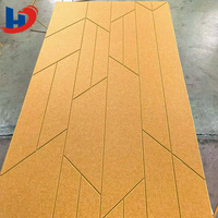 Panneau mural en feutre PET gravé ignifuge HENGJIU B1, design abstrait à lignes, panneau acoustique, design 3D pour l'architecture hôtelière