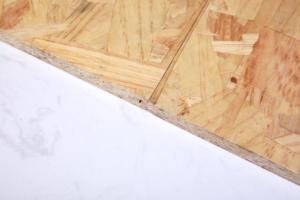 Panneau <span class=keywords><strong>OSB</strong></span> T + G 3 pour les stands d'exposition au détail, projets de décoration intérieure, imperméable, écologique, léger, facile à assembler - Product Image 6