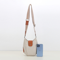 Tas Selempang Mini Kanvas Krem untuk Wanita, Tali Webbing yang Dapat Disesuaikan, Kancing Jepret, Cocok untuk Sehari-hari, Santai, Bepergian, Tempat Ponsel
