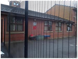 High <strong>Security</strong> 358 Anti-Climb <strong>Mesh</strong> Fence <strong>Powder</strong> Coated Metal Frame for Garden Heat Treated Wood Factory Fencing Trellis Gates - Product Image 5