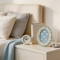 Cadre photo en céramique ovale personnalisé, bord festonné, design nuage étoile, cadre photo en porcelaine en gros pour la décoration de la chambre d'enfant
