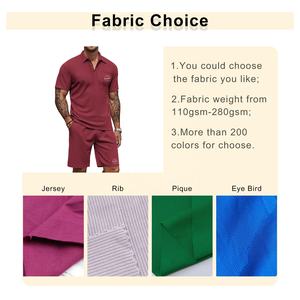 Polo à col boutonné en coton respirant de qualité supérieure personnalisé à la mode Short à taille élastique Vêtements de sport Ensemble noir gaufré pour hommes - Product Image 2