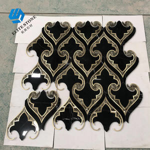 Fabriklieferung für Projekte: Küchen- und Badezimmerdekoration, Wasserfeste Gold-Einlage Schwarze Selbstklebende Mosaik-Wandaufkleber - Product Image 6