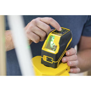 Nivel Láser de Líneas Cruzadas Stanley Fatmax FCL G, Haz Verde, Grado Industrial, Alimentación Alcalina - Product Image 1