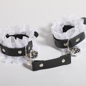 Juego de 5 Piezas de Esposas de Encaje Estilo Bondage con Campanas, Juguetes para Adultos - Product Image 5