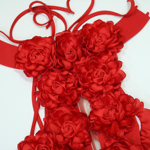 ชุดเดรสผู้หญิงไซส์ใหญ่ Viviblook รุ่น Z225DS06 แบบเซ็กซี่ สายคล้องคอ ไร้แขน เปิดหลัง ตัดเย็บลายดอกไม้ 3 มิติ สีแดง สำหรับงานเลี้ยงกลางคืนหรืองานวันเกิด - Product Image 6