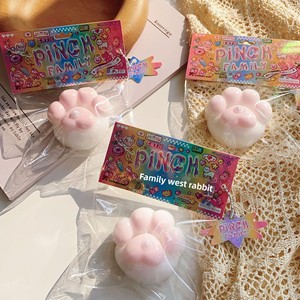 Jouet anti-stress en silicone extra-doux en forme de patte de chat, disponible en sachets/boîtes surprises - Product Image 4