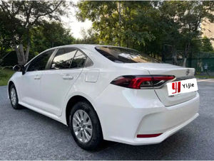 Toyota Corolla Cross très appréciée, berline 5 portes 5 places, essence, toit ouvrant électrique, voitures Chine - Product Image 3