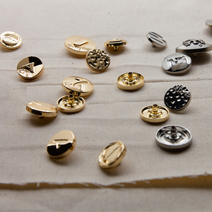 Cao cấp tùy chỉnh tăng Vàng nút kim loại logo khắc cho phụ nữ quần áo phụ kiện <span class=keywords><strong>Snap</strong></span> Nút - Product Image 4