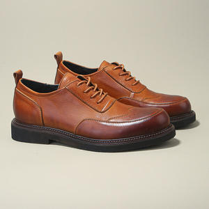 Chaussures brogues en cuir de haute qualité pour hommes, décontractées, respirantes, semelle souple, élégantes, adaptées aux occasions professionnelles ou formelles. - Product Image 2