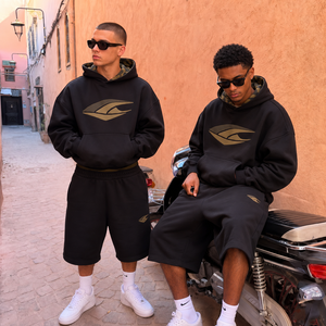 Conjuntos de Sudadera Premium Personalizados de Forro Polar Grueso, Conjunto de Sudadera con Capucha Negra, <span class=keywords><strong>Pantalones</strong></span> <span class=keywords><strong>Cortos</strong></span> Deportivos y Sudadera con Capucha con Cremallera y Bordado - Product Image 1