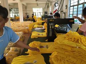 Barato 100% poliéster personalizado con su logotipo Uganda Presidente elección camiseta - Product Image 6