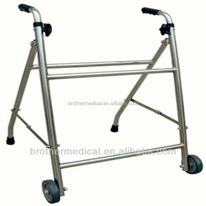 Déambulateur pliable en aluminium Brother Medical pour personnes handicapées, équipement médical durable - Product Image 5