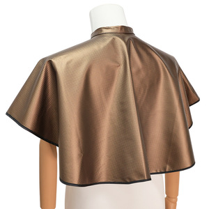 ผ้าคลุมตัดผมคุณภาพสูง ป้องกันไฟฟ้าสถิตย์ กันน้ำ กันน้ำมัน ขนาด 80*70 ซม. สำหรับย้อมผมและอบไอน้ำ - Product Image 3