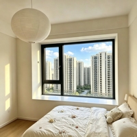 Ventana Abatible Estándar de Aluminio con Doble Acristalamiento
