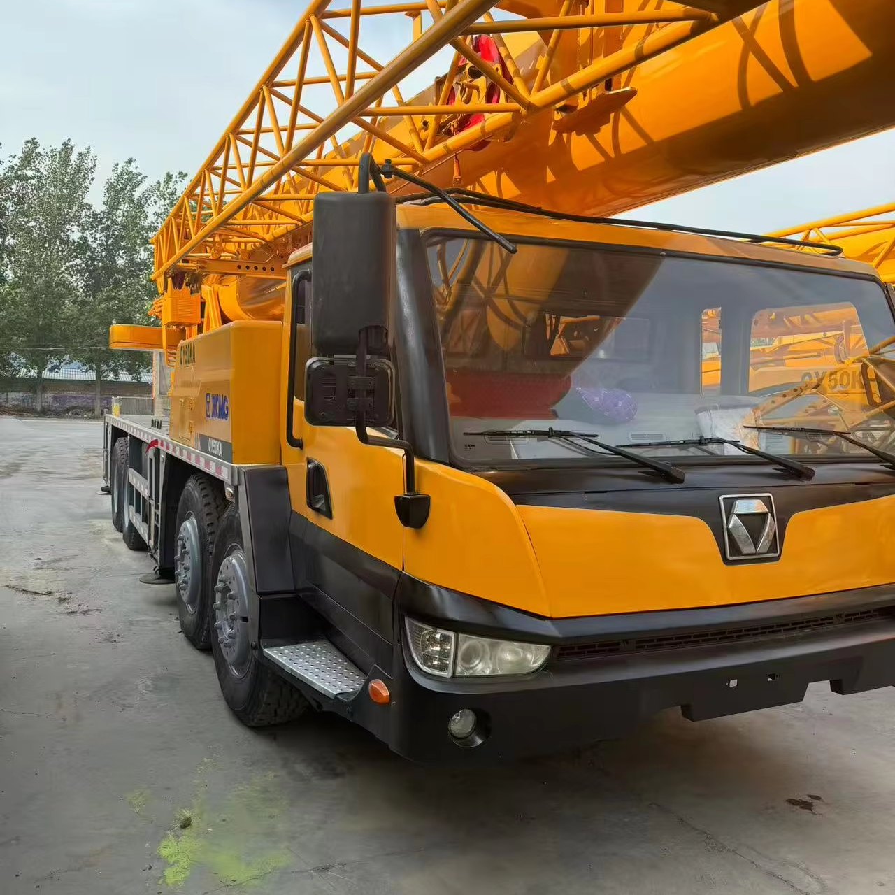 Мобильный кран QY50KA 25 тонн телескопическая стрела 50 тонн Номинальная грузоподъемность Zoomlion Make Weichai редукторный насос подшипник грузового крана