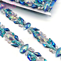 2026 Carnaval de Sainte-Lucie Bordure en strass en résine AB bleue, applique en cristal thermocollante pour la décoration de costumes de carnaval