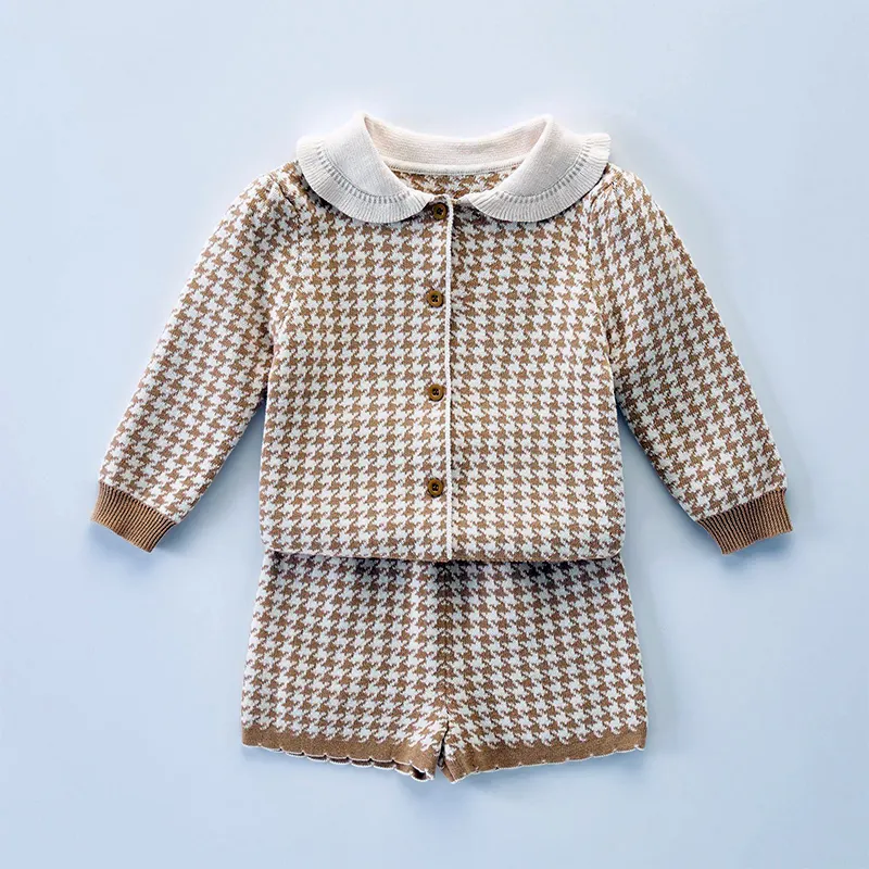 Kardigan Buatan Tangan Baru Lahir Pola Kotak-kotak Sweater Rajut Celana Pendek Pakaian Musim Dingin Anak-anak Bayi Laki-laki Sweater Desain untuk Bayi Perempuan