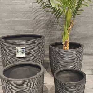 Ensemble de pots à fleurs en fibre d'argile de grande taille au design classique moderne, imperméables, légers, avec trou de drainage, pour utilisation en extérieur et en intérieur, pour le jardin, le sol - Product Image 4